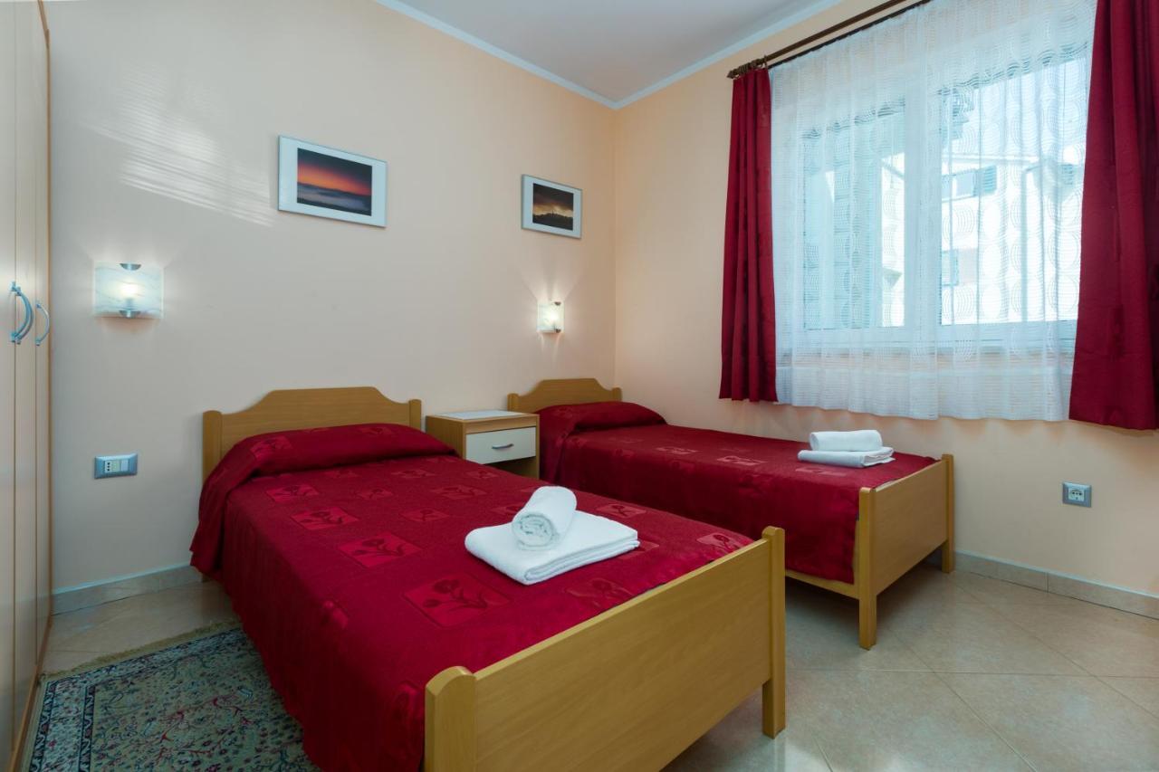 Apartments Maria Poreč Extérieur photo