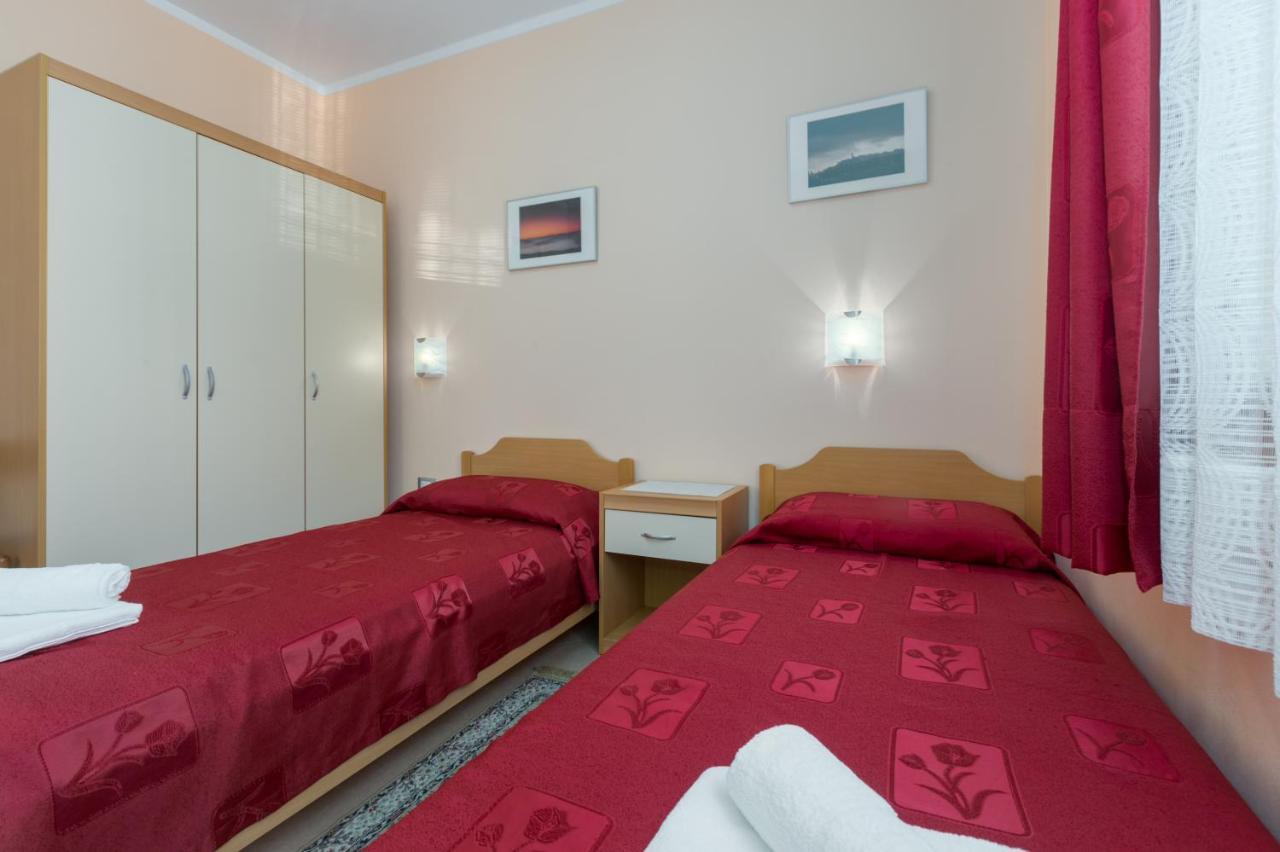 Apartments Maria Poreč Extérieur photo